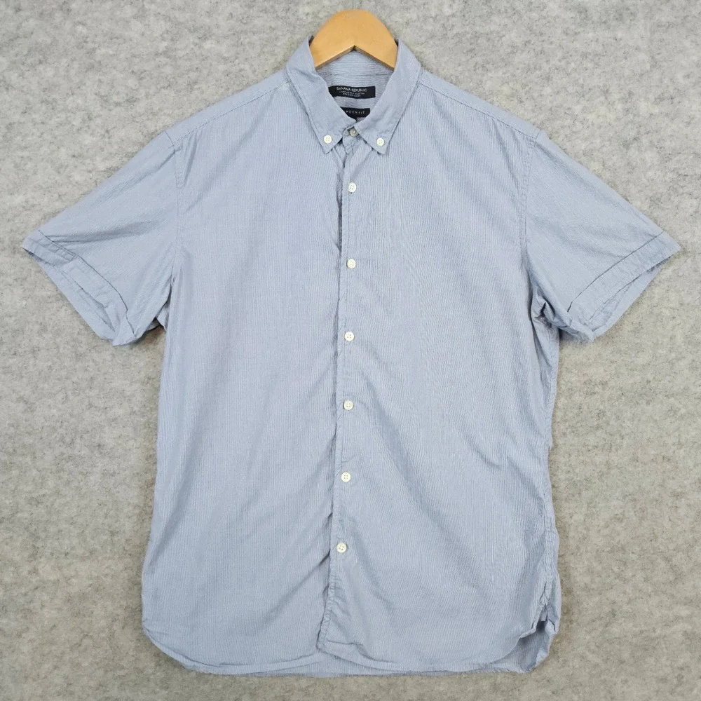 Banana Republic Mens Lightweight Custom Camden Fit Blue Sz M Nailhead Shirt FLAW